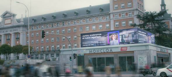 GenIA-L sale a la calle con una campaña de alto impacto en exteriores